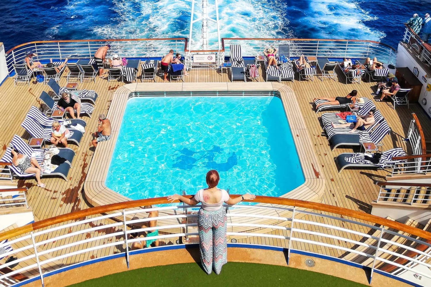 The Ultimate Cruise Packing List (+ Princess Cruises Dress Code)