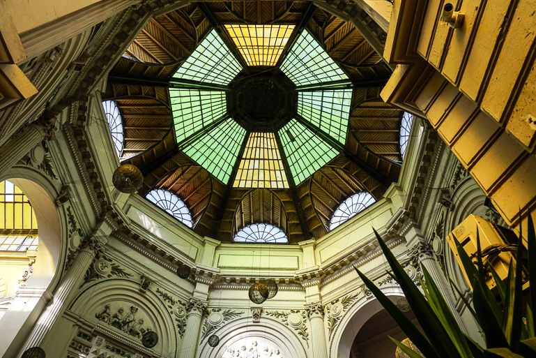 One of the top Bucharest sights is Pasajul Macca Vilacrosse