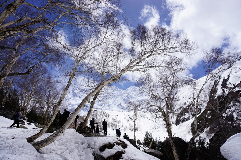 Hiking up to the viewpoint of Nanga Prabat