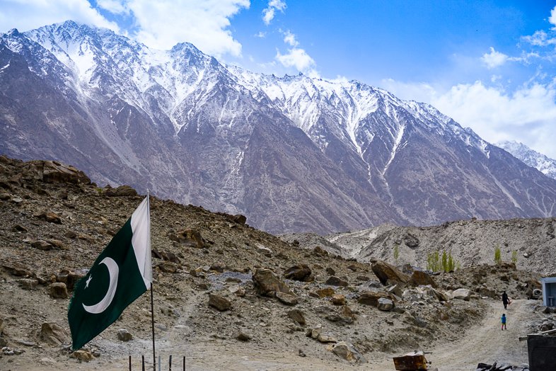 Pakistan Flag in Lake Borith Pakistan
