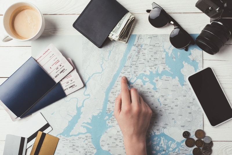 Credit cards, money and loans for traveling out of the country for the first time